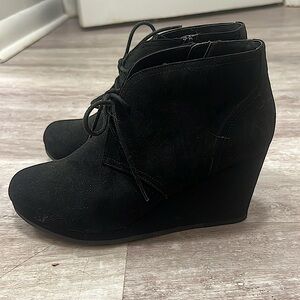 Black Wedged Booties Sz 8